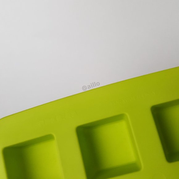 IKEA PLASTIS Ice cube tray, green - Picture 9 of 14